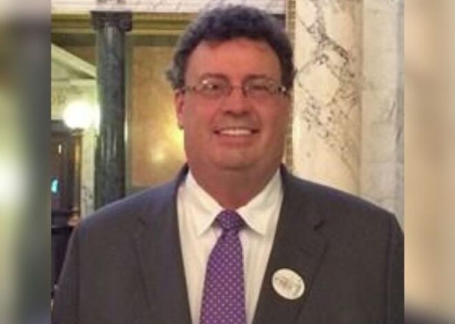 Mantan pengawas sekolah Korintus dibebaskan oleh juri federal